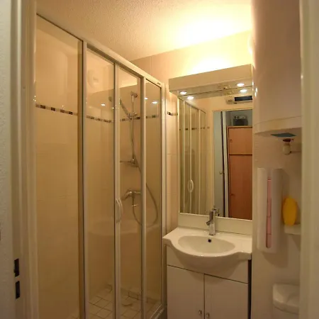 Studio Bernex, 2 Pieces, 4 Personnes - Fr-1-498-76 Apartmán Bernex